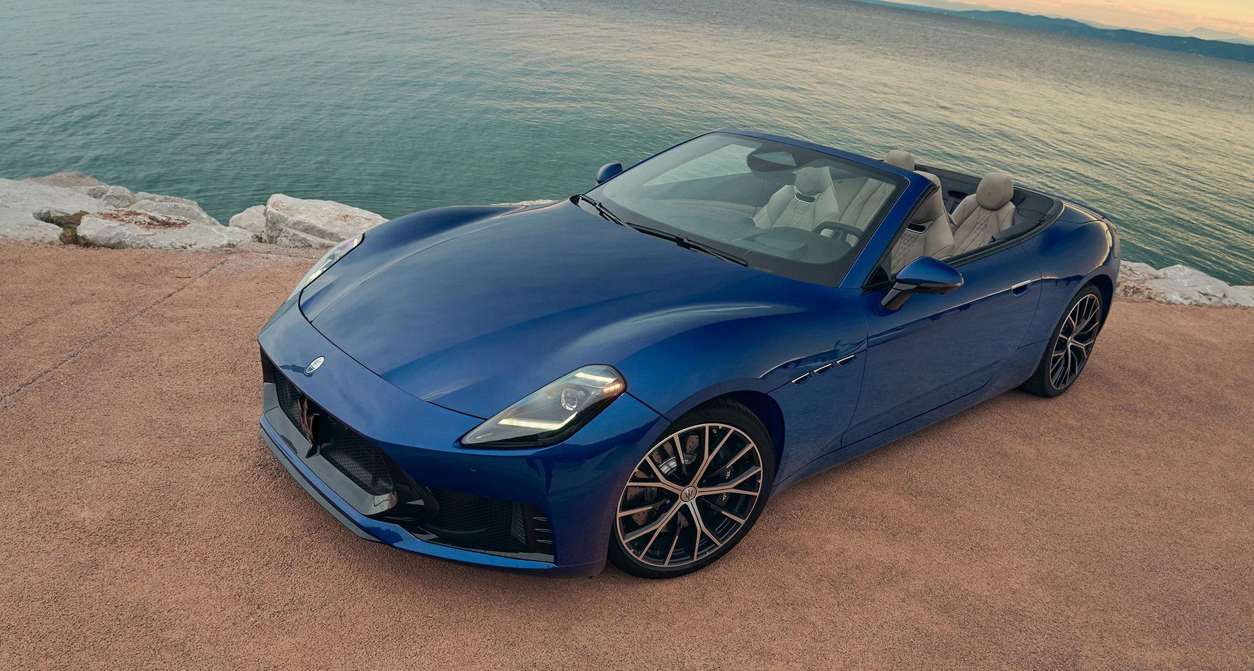 Ảnh Maserati GranCabrio Folgore