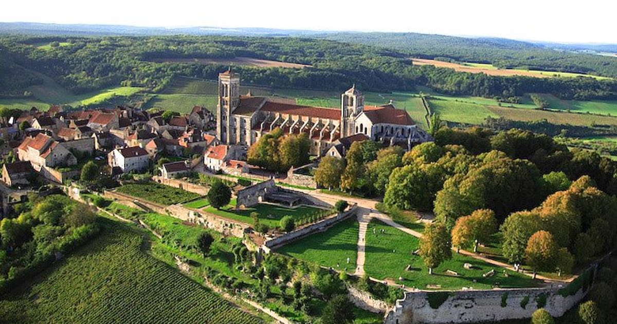 Podcast giúp các tòa soạn địa phương kết nối với cộng đồng như thế nào?