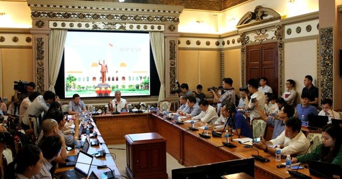 Phóng viên cần lưu ý gì khi đến làm việc với các cơ quan chức năng tại TP.HCM?