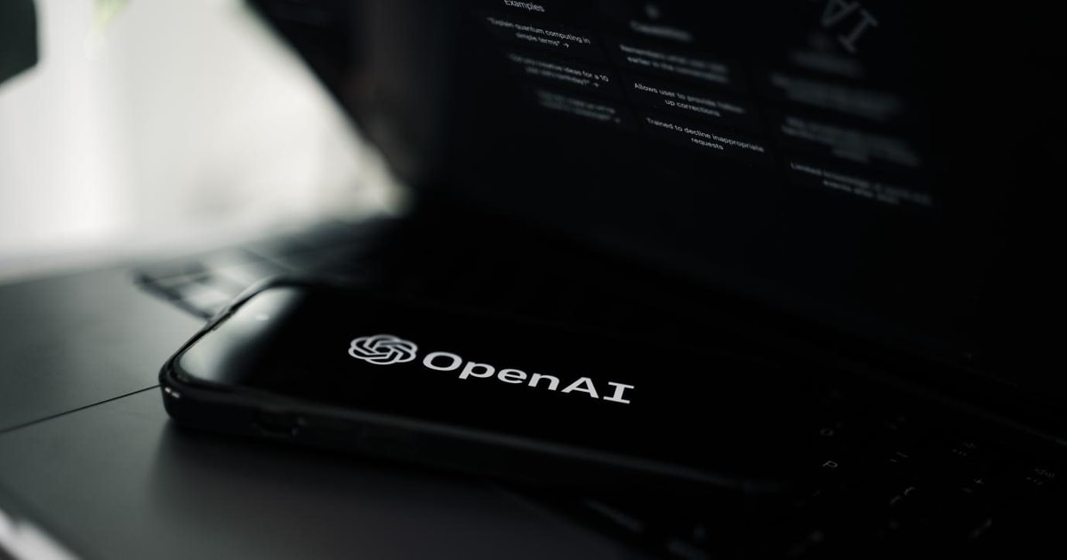 Những lợi ích và cạm bẫy của ChatGPT đối với nhà báo